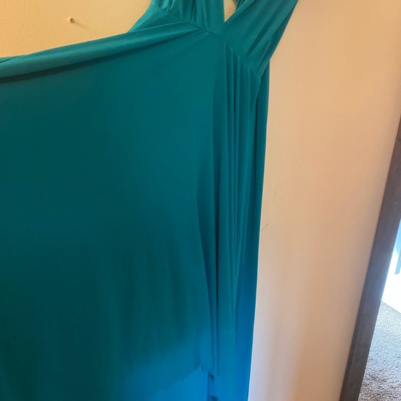 Large Beautiful Infinity Dress - Picture 2 of 4